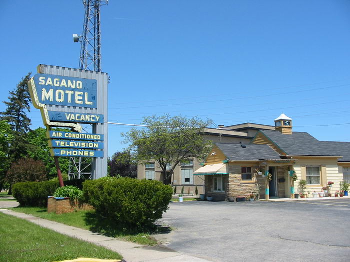 Sagano Motel - 2002 Photo